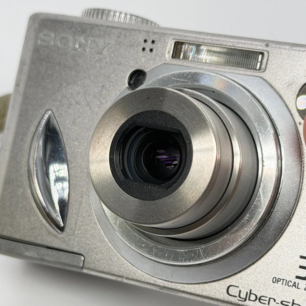 Sony Cyber-shot DSC-W5 Silver 5.1MP Digital Camera 3x Optical Zoom Carl Zeiss